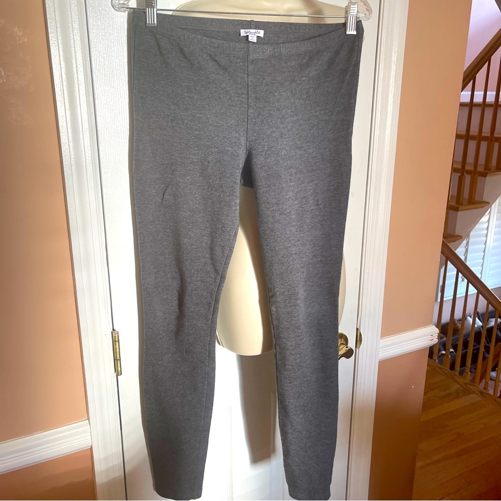 Splendid leggings